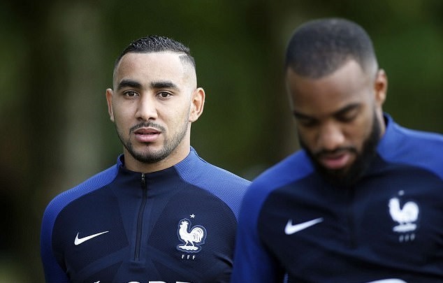 Cả đội đứng nhìn Mbappe dứt điểm điệu nghệ trong buổi tập thứ 2 - Bóng Đá