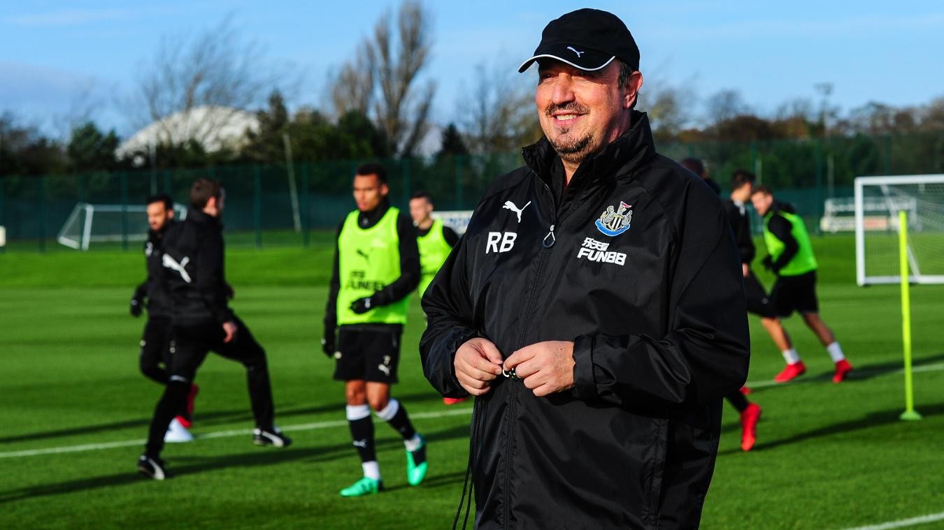 10 thống kê đáng chú ý trước vòng 12 NHA: Hạ M.U, Benitez sẽ đi vào lịch sử - Bóng Đá