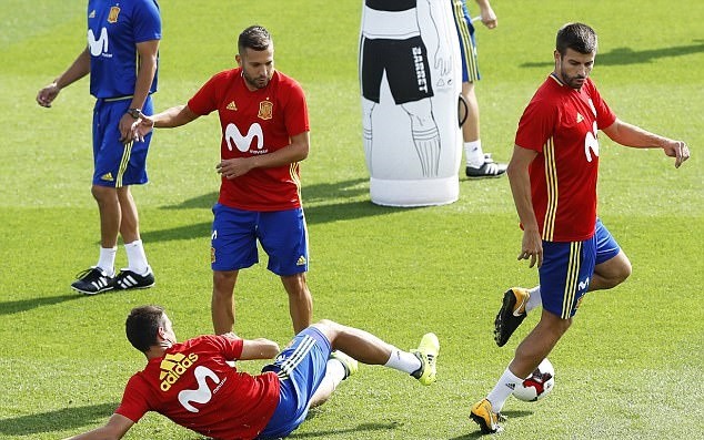 Bale tập luyện cật lực, quyết dẹp tan chỉ trích - Bóng Đá