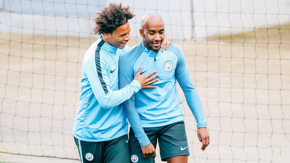 Man City trình làng áo tập mới, sẵn sàng bùng nổ ở Champions League - Bóng Đá