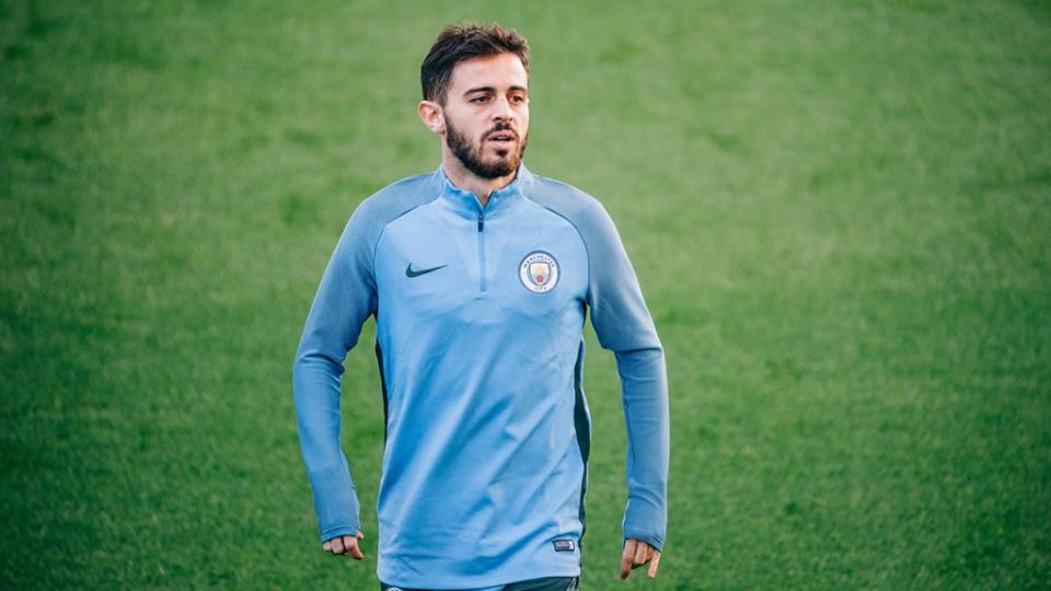 Man City trình làng áo tập mới, sẵn sàng bùng nổ ở Champions League - Bóng Đá