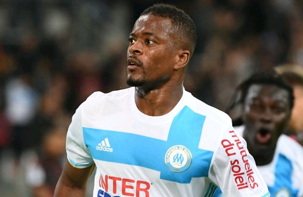 Bị Marseille hắt hủi, Evra vẫn đắt hàng - Bóng Đá