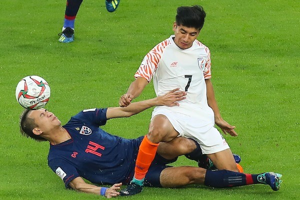 ĐT Thái Lan thảm bại: HLV Rajevac và cơn giãy giụa bất thành - Bóng Đá