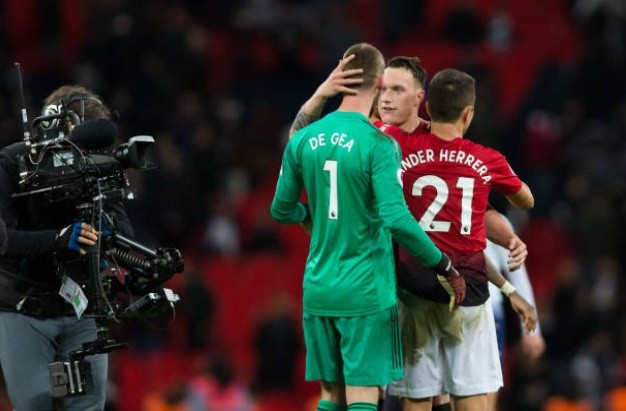 Mata phản ứng khó tin với De Gea sau trận - Bóng Đá