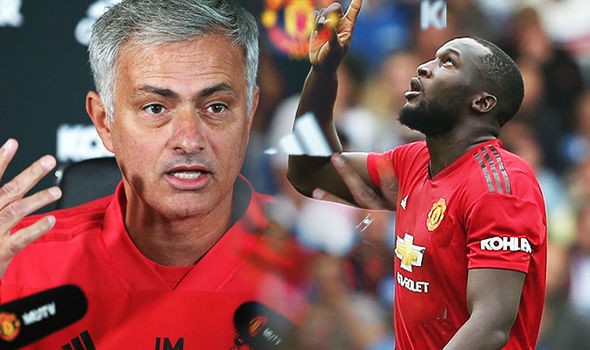 Giữa tâm bão, Lukaku kêu gọi đồng đội thực hiện điều này với Mourinho - Bóng Đá