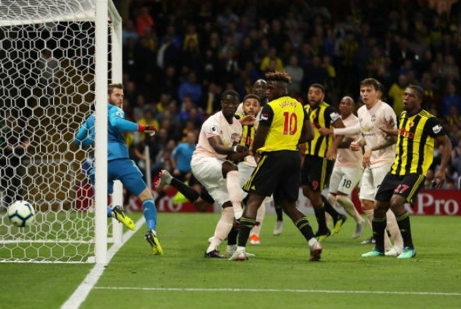 HLV và cầu thủ Watford phản ứng với pha cứu thua của De Gea - Bóng Đá