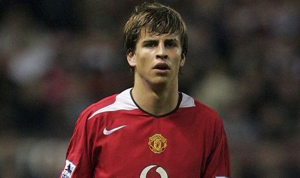 Gary Neville và 'băng gangster' tại Old Trafford - Bóng Đá