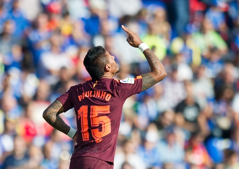 Paulinho - Bóng Đá