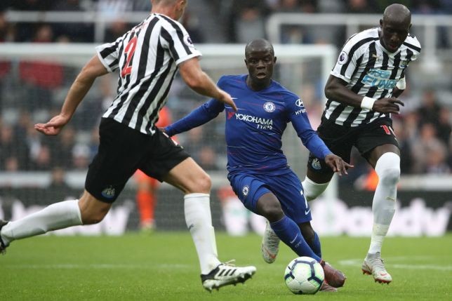 Sarri ngạc nhiên về kỹ thuật của Kante - Bóng Đá