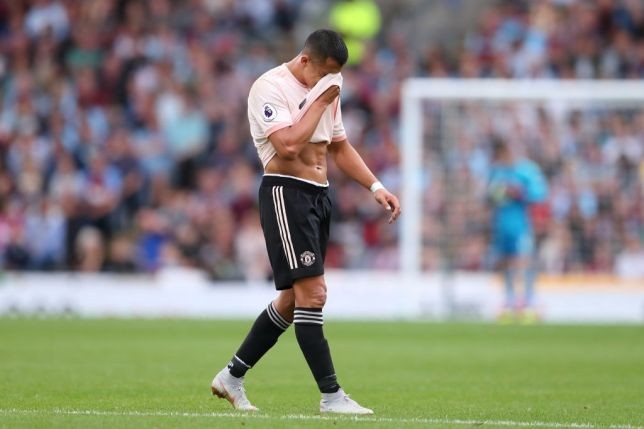 Pogba tiết lộ lý do Sanchez cùi bắp tại M.U - Bóng Đá