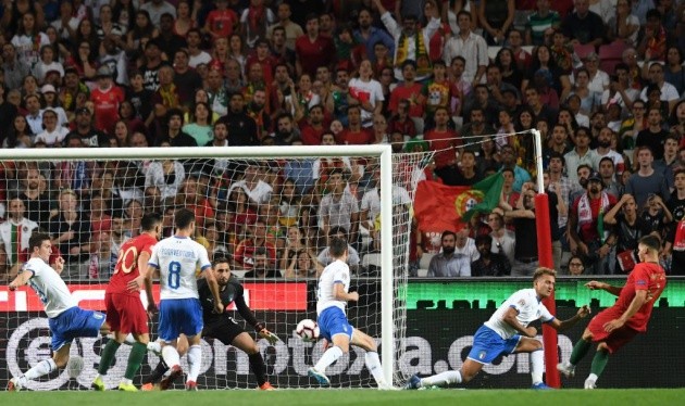 5 điều đọng lại sau trận Bồ Đào Nha 1-0 Italia: 'Kẻ đầy tớ' vĩ đại! - Bóng Đá