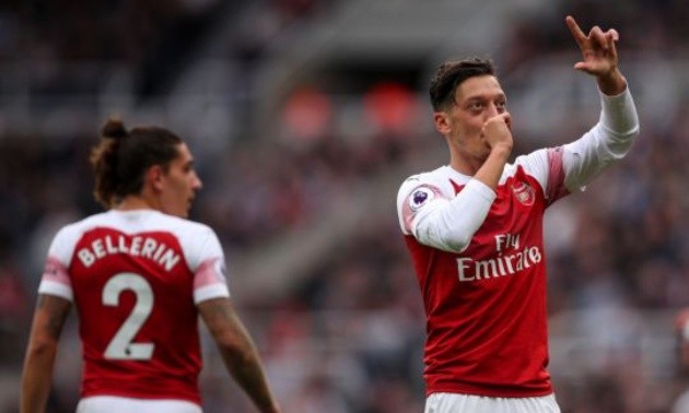 NÓNG: Đã rõ ý định chuyển nhượng Ozil của Mourinho - Bóng Đá