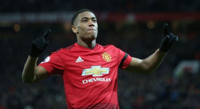 Neville chỉ ra lí do Mourinho và Deschamps không thích Martial - Bóng Đá
