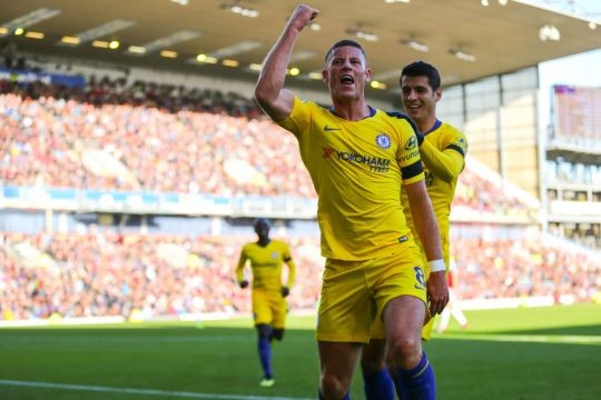 Chelsea không thèm xúc Ramsey vì có Barkley và Loftus Cheek - Bóng Đá