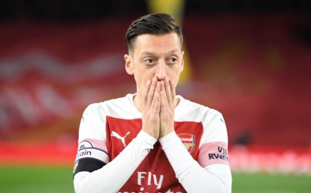 Emery thông báo tin tức 'không vui' về Ozil trước trận gặp Man Utd - Bóng Đá