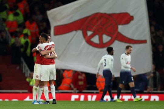 Aubameyang nhận lời 'thách thức' từ Harry Kane cho danh hiệu Golden Boot - Bóng Đá