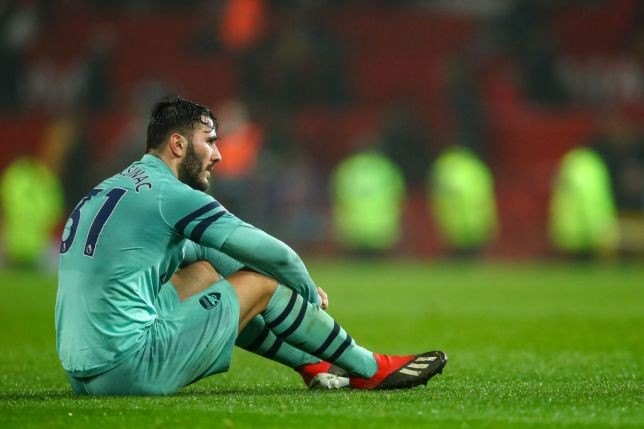 Kolasinac tiết lộ phản ứng đồng đội với mình sau sai lầm trước M.U - Bóng Đá
