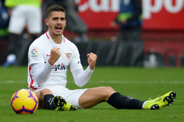 Vượt qua Girona, Sevilla đẩy cuộc chiến ngôi đầu tại La Liga vào thế cực nóng - Bóng Đá