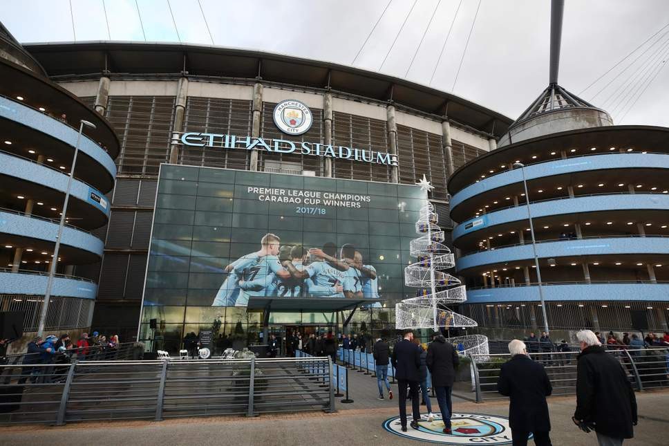 UEFA phạt Man City - Bóng Đá