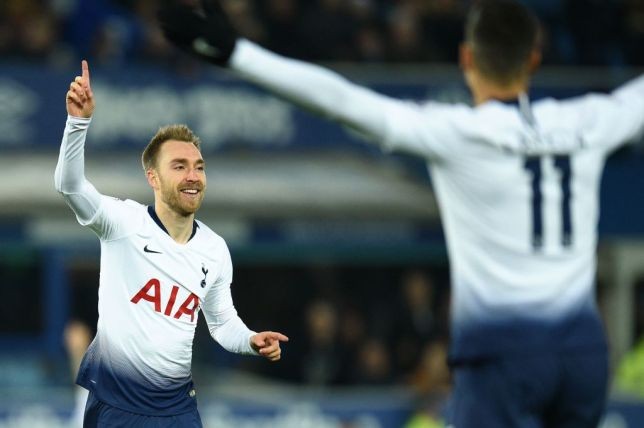 Man Utd và Chelsea trong cuộc đua song mã giành nhạc trưởng '2 đội bóng' - Bóng Đá