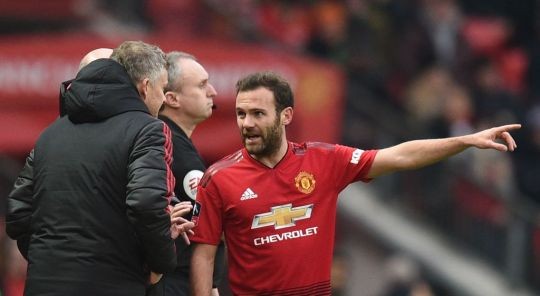 Solskjaer khuyên Mata ở lại M.U  - Bóng Đá