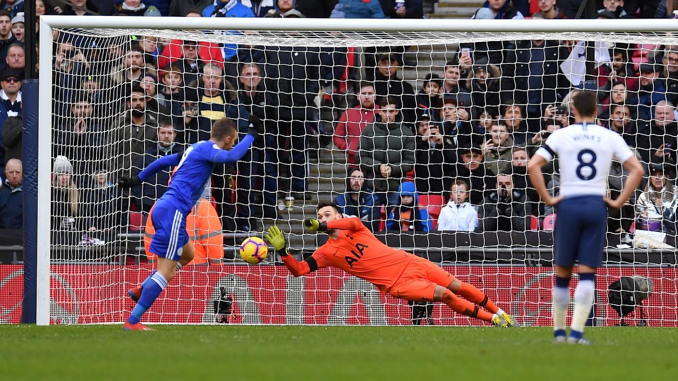 5 cầu thủ tệ nhất vòng 26 Premier League: Cặp đôi thảm họa - Bóng Đá