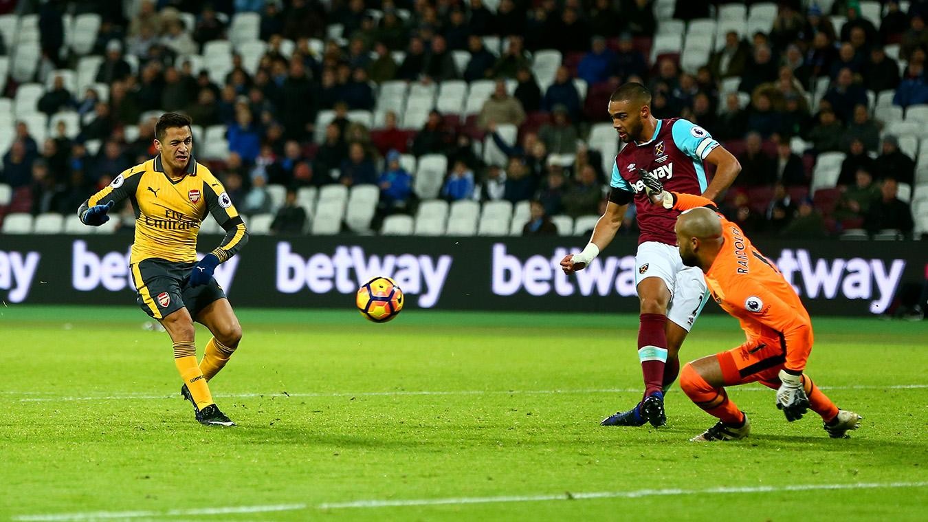 10 thống kê đáng chú ý trước vòng 17 Ngoại hạng Anh: Kỷ lục 15 năm chờ Man City - Bóng Đá