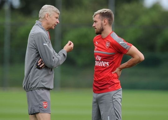 Wenger hiến kế cho PSG hút máu đội bóng cũ (Ramsey) - Bóng Đá