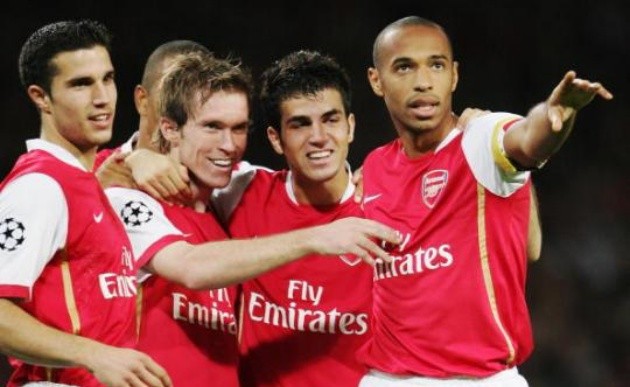 Nóng! Huyền thoại vĩ đại Arsenal ra tay, Fabregas 