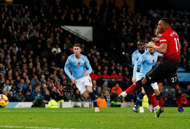 Martial gia nhập 2 nhóm ưu tú sau bàn thắng vào lưới Man City - Bóng Đá