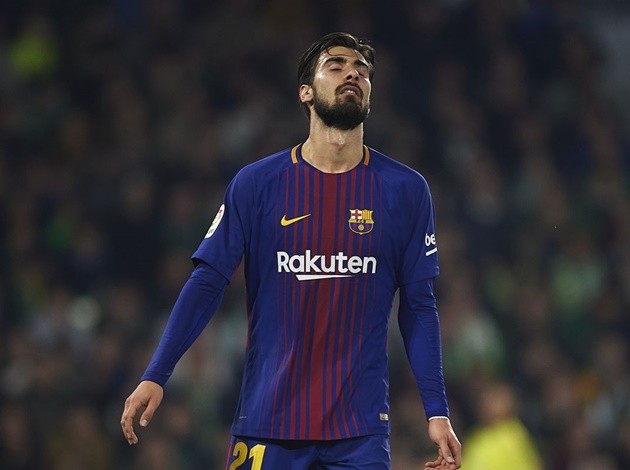 Five players who have played with Messi and Ronaldo pick who is better - Bóng Đá