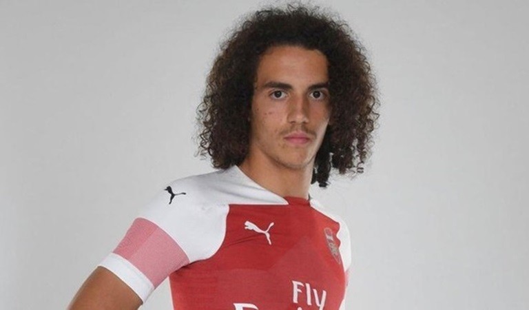 Người hâm mộ Arsenal phát sốt với màn trình diễn của 
