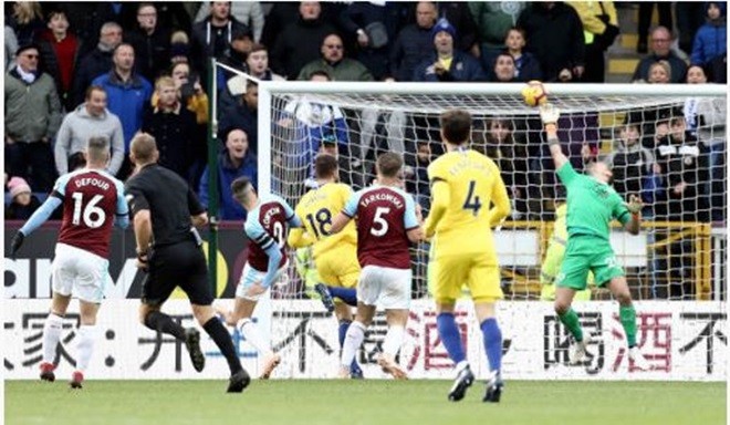 5 điểm nhấn Burnley 0-4 Chelsea: Hart là số 1, Hazard không còn quan trọng? - Bóng Đá