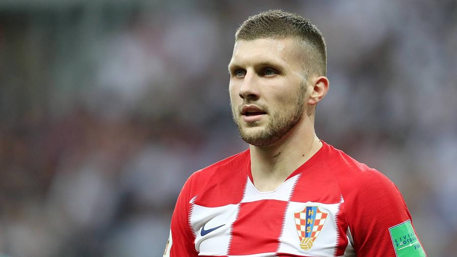 Với cái tên này, Mourinho khỏi lo nỗi lo cánh phải Ante Rebic - Bóng Đá