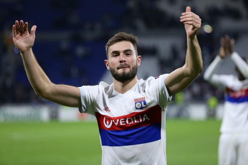 Barca và Juventus tranh nhau tiền vệ tài năng của Lyon - Bóng Đá