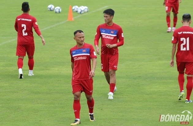 Mạc Hồng Quân, Công Phượng tươi rói trong buổi tập đầu tiên của ĐT Việt Nam - Bóng Đá