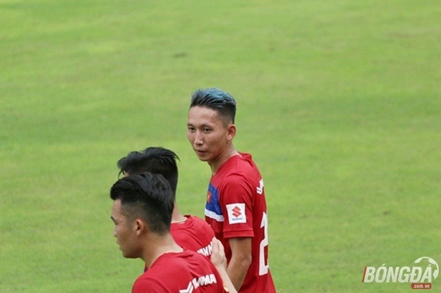 Mạc Hồng Quân, Công Phượng tươi rói trong buổi tập đầu tiên của ĐT Việt Nam - Bóng Đá