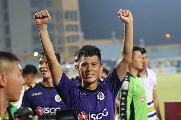 CLB Hà Nội khuynh đảo V-League: Giá như... bầu Đức - Bóng Đá