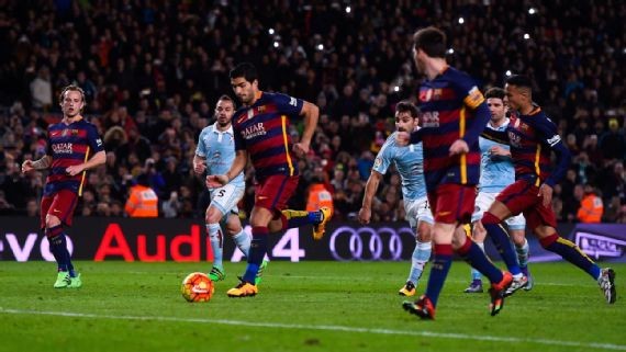 36 năm ngày Johan Cruyff khai sinh lối đá penalty 2 người - Bóng Đá