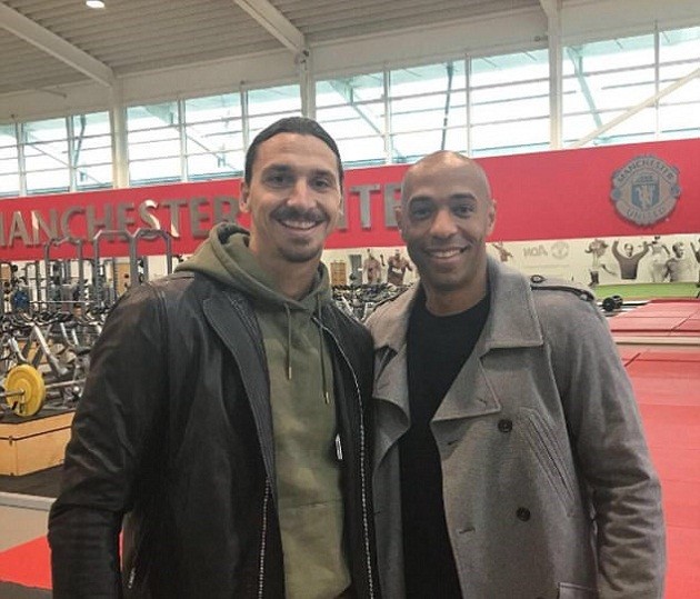 SỐC: Henry thăm Man Utd, ca ngợi Ibra - Bóng Đá