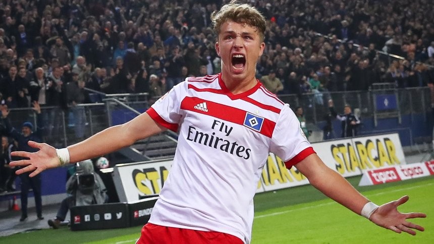 60 cầu thủ sinh năm 2000 xuất sắc nhất (Phần 4): Tiền đạo Chelsea, Tottenham theo đuổi - Bóng Đá