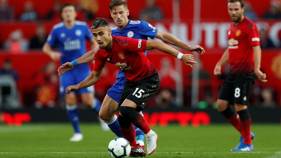 Arsenal xúc Pereira - Bóng Đá