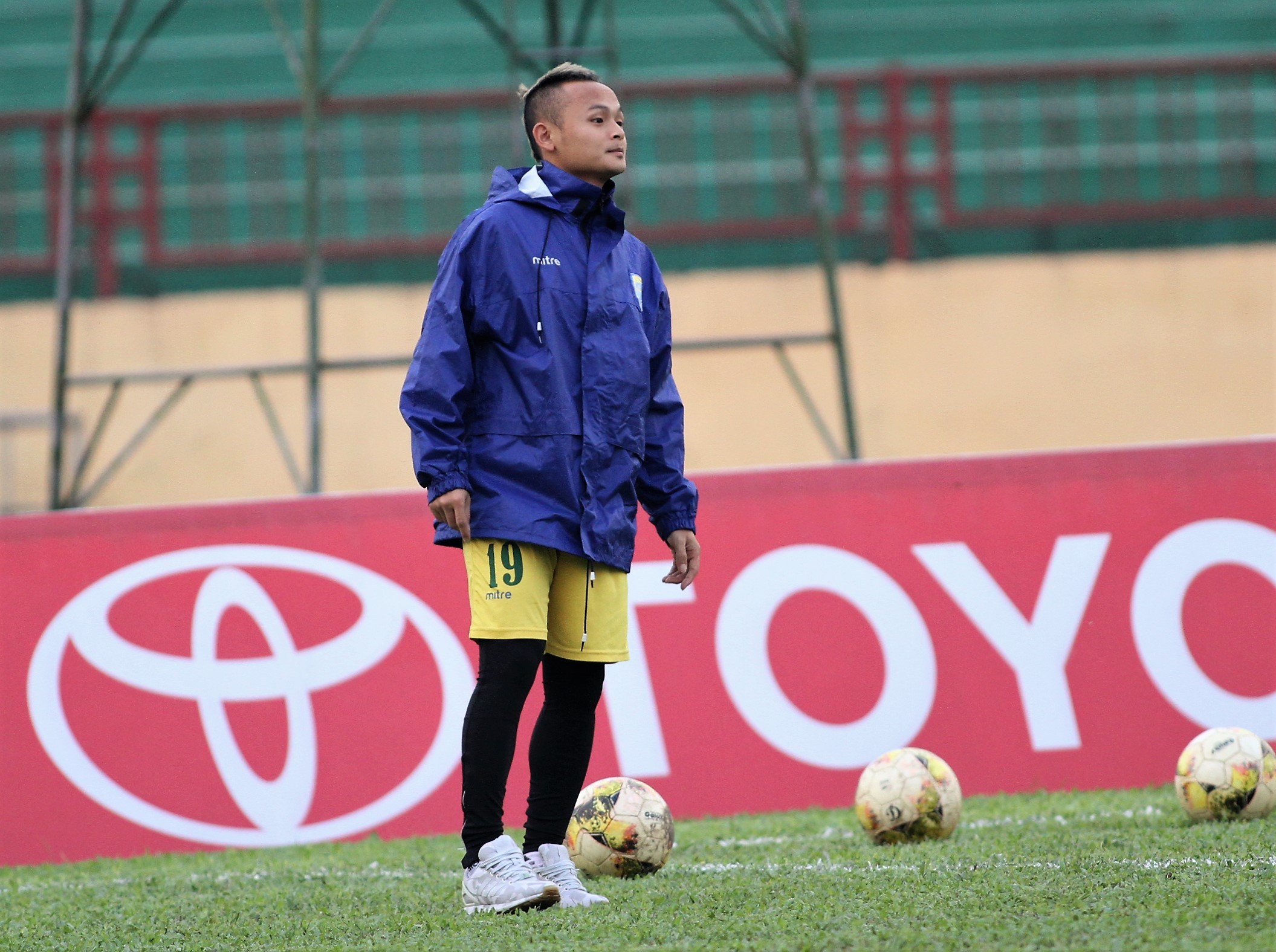 “Messi xứ Thanh” vắng mặt trên sân Vinh - Bóng Đá