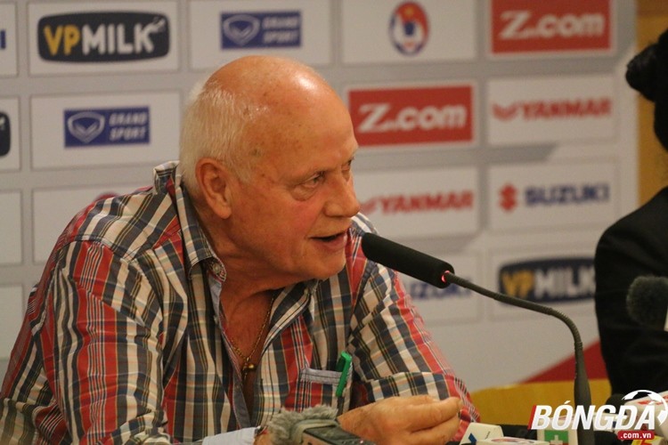  - Bóng Đá