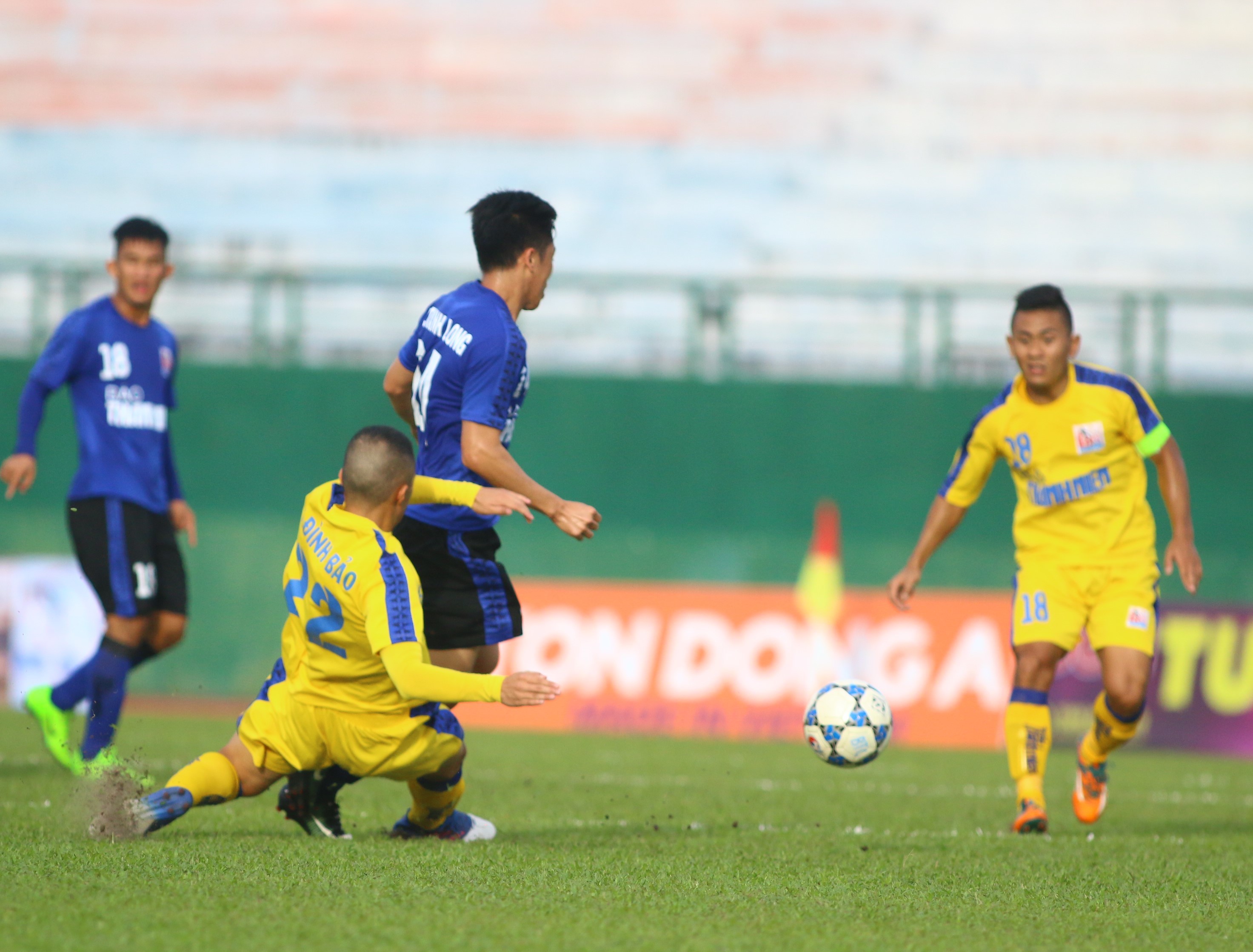 Vùi dập U21 Huế, 