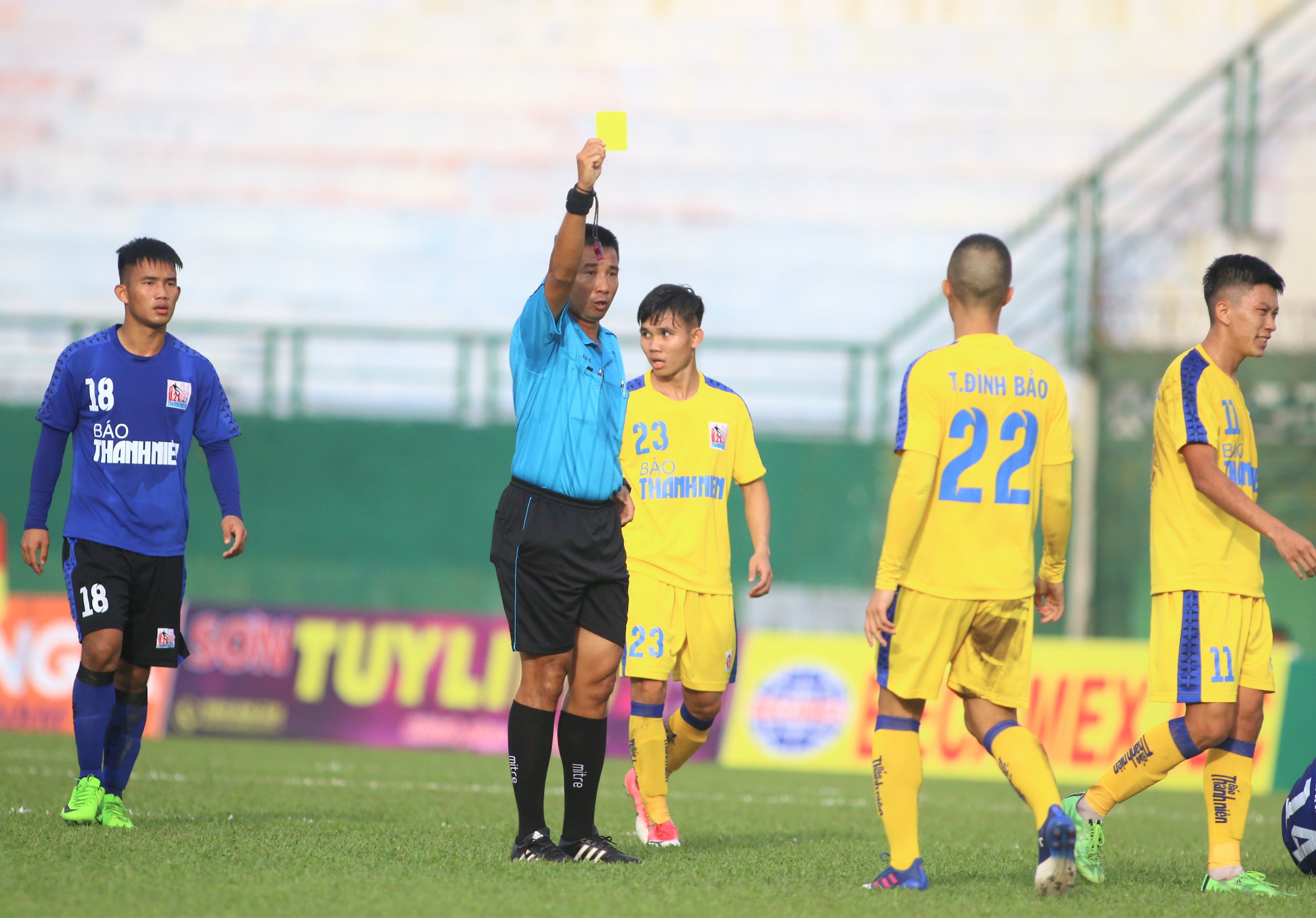 Vùi dập U21 Huế, 
