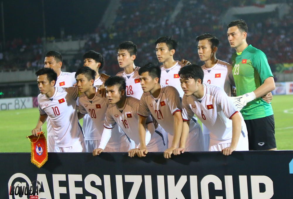 Dư âm ĐT Việt Nam 0-0 Myanmar: Công Phương, Quang Hải ăn món 