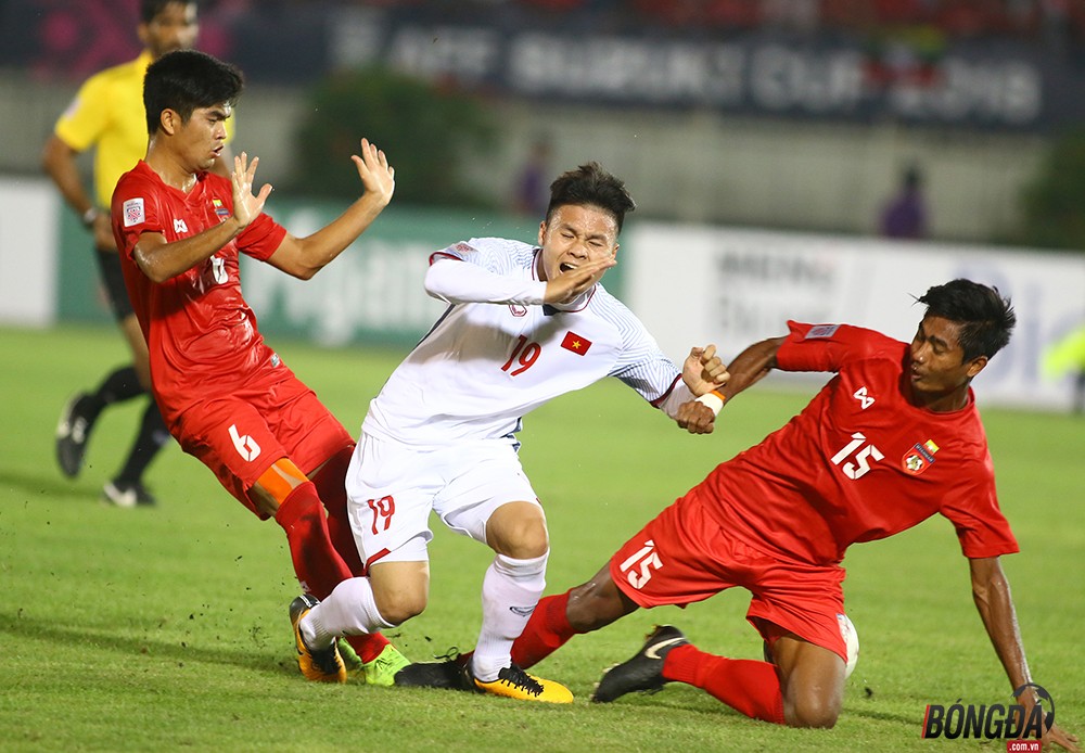 Dư âm ĐT Việt Nam 0-0 Myanmar: Công Phương, Quang Hải ăn món 
