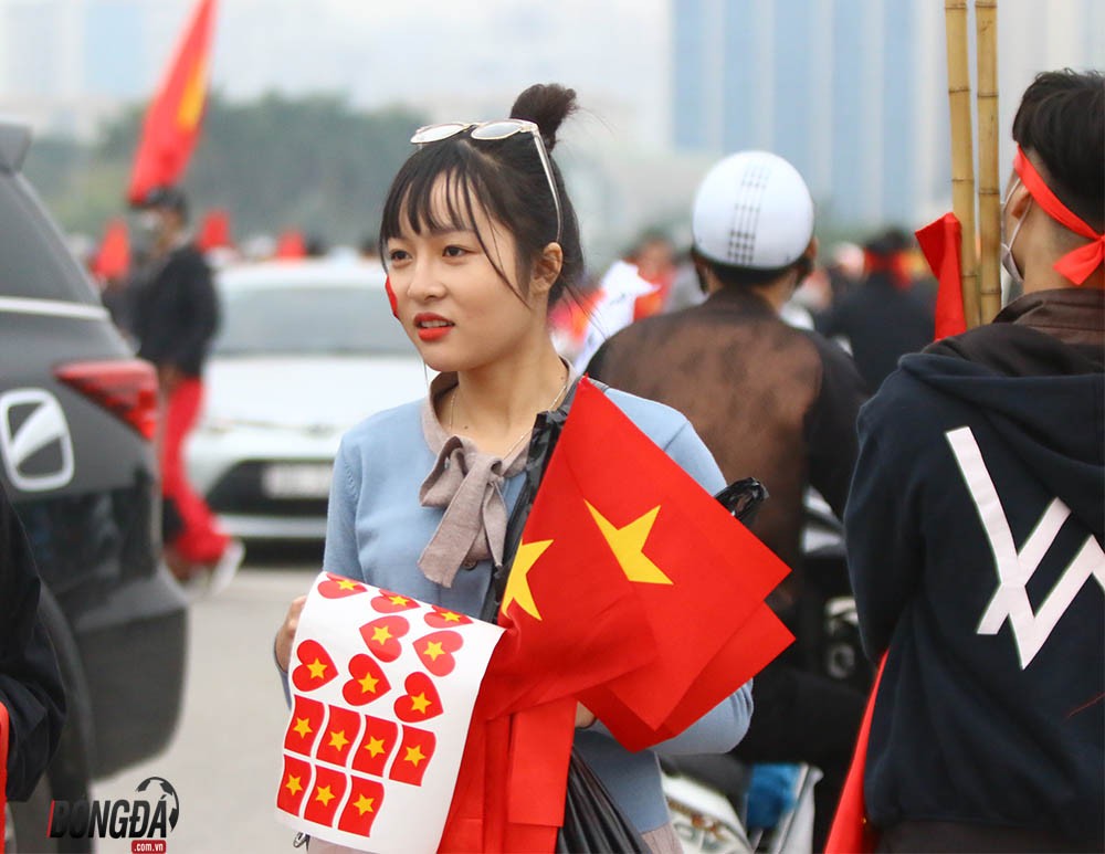 Trực tiếp sân Mỹ Đình: 