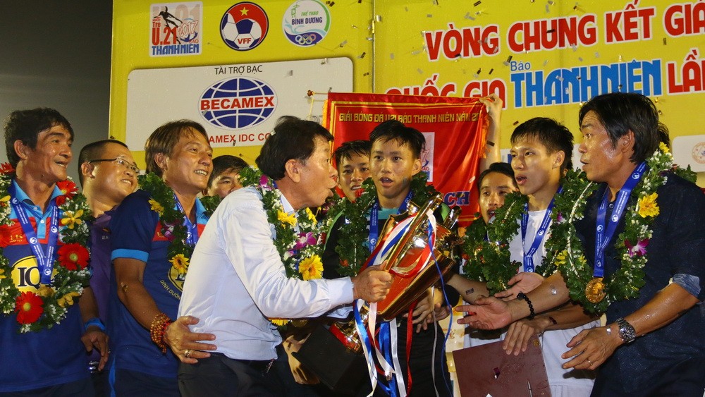  - Bóng Đá